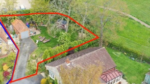 Plot for sale in Tealby photo
